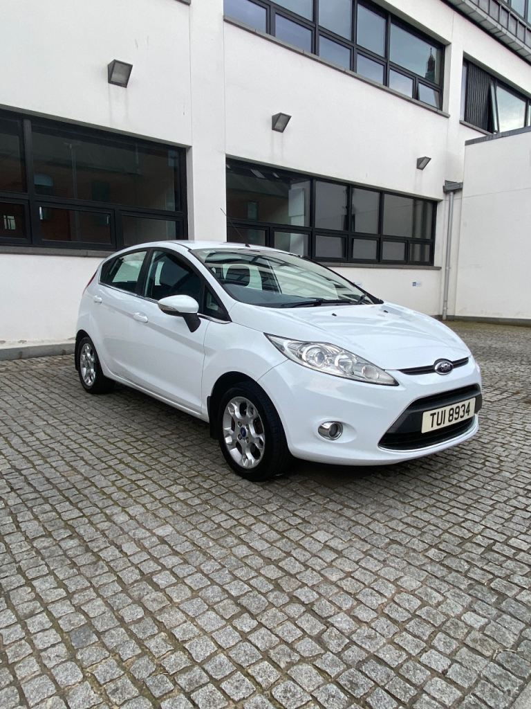 Ford, FIESTA, Hatchback, 2012, Manual, 1399 (cc), 5 doors