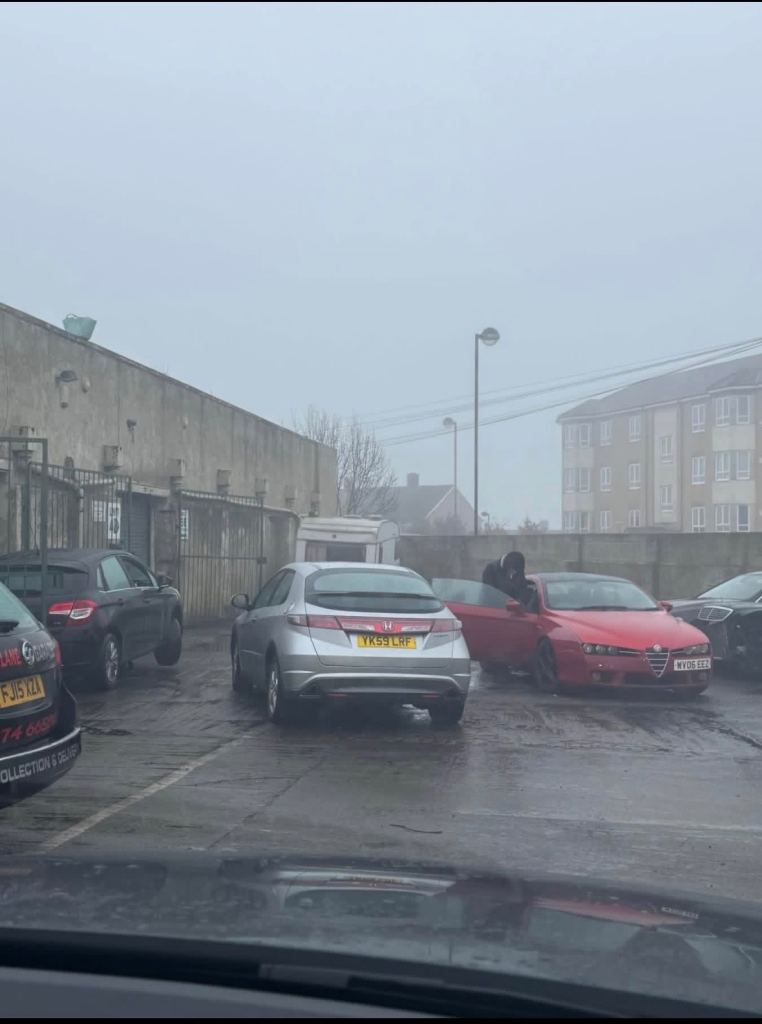 1500 sq ft unit to let 