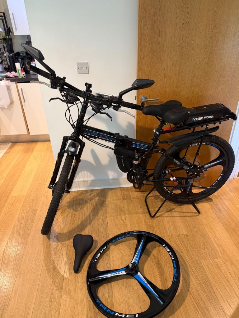 Trioblade Folding Electric Bike – 250W / 36V 13Ah – £350