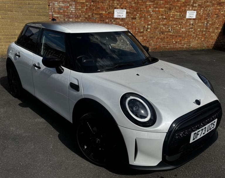 2024 MINI Hatch 1.5 Cooper Exclusive 5dr Auto HATCHBACK Petrol Automatic
