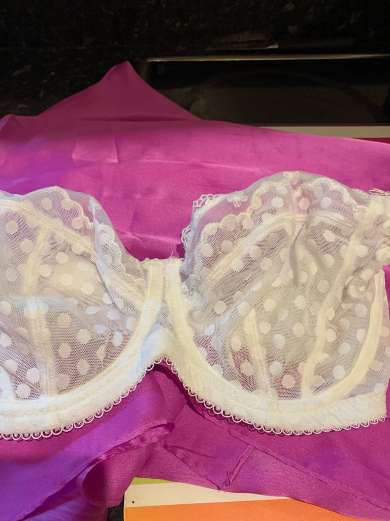 Ladies  bra 