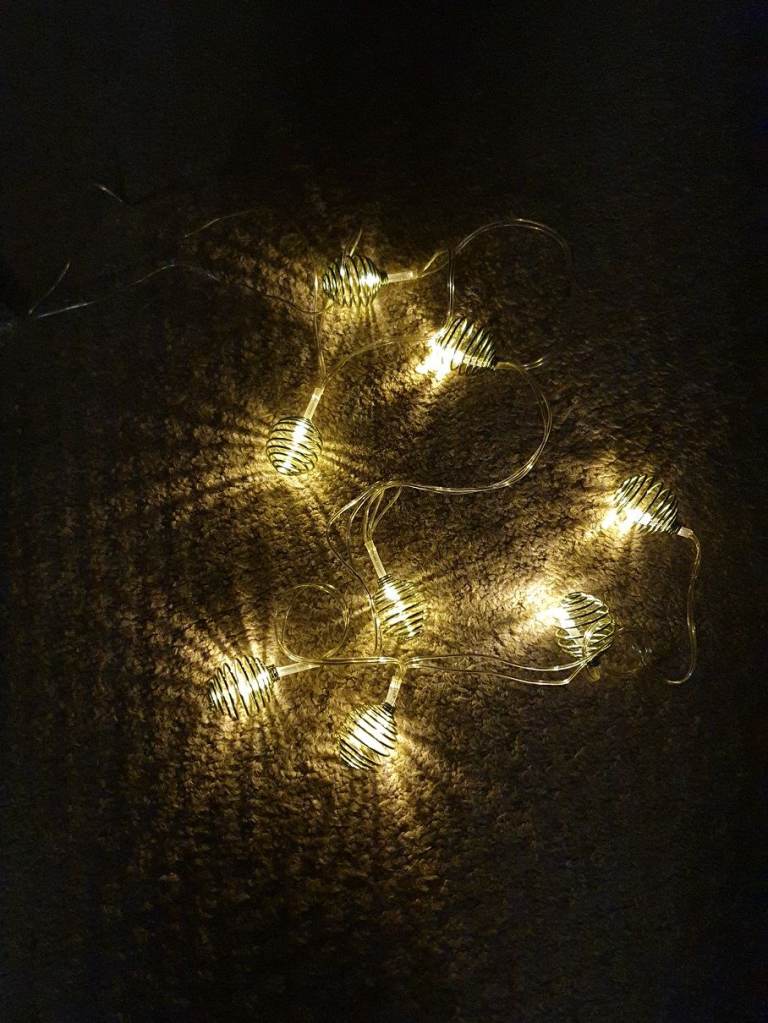 8 Decoration Lights - NEW - battery powered - ideal for craft projects