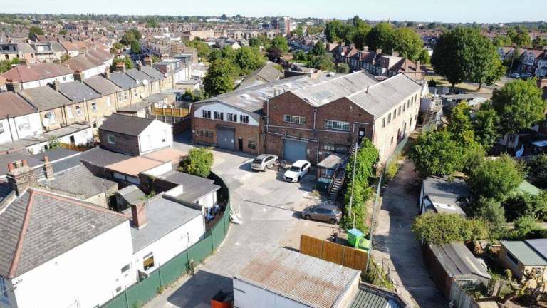 Commercial Unit | Studio | Creative Space | Workshop Space | Office | Artist STudio | IN HARINGEY