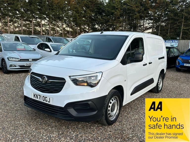 2022 Vauxhall Combo 1.5 Turbo D 2300 Dynamic L2 H1 Euro 6 4dr PANEL VAN Diesel Manual