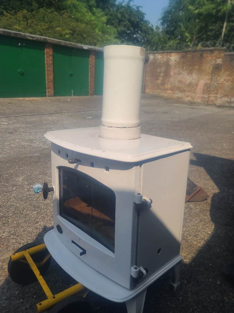 Carron 7.3kW White Enamel Multifuel and Wood-Burning Stove 