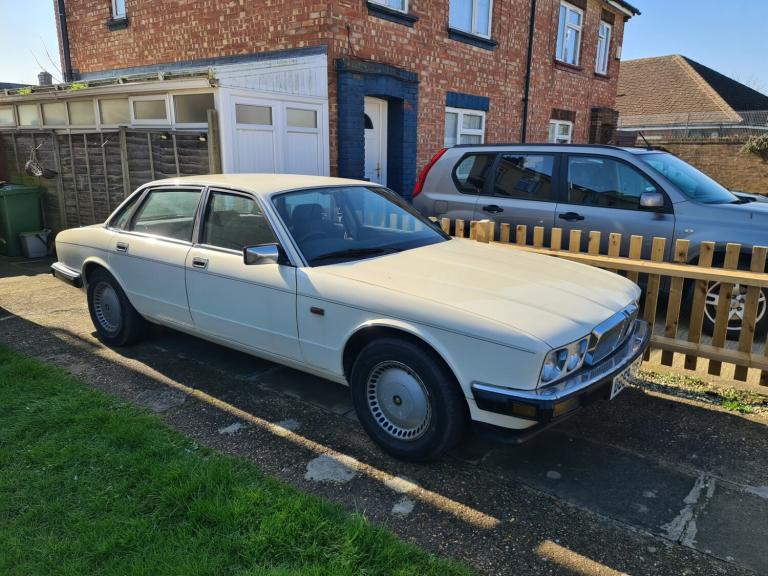 1987 Jaguar XJ 2.9 4dr classic  SALOON Petrol Automatic