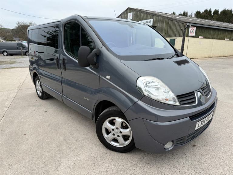 2014 Renault Trafic SL27 SPORT AUTOMATIC X6 SEAT NO VAT Window Van Diesel Automatic