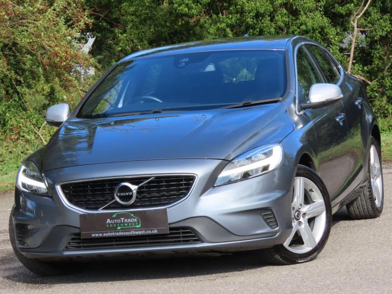 2018 Volvo V40 2.0 T2 GPF R-Design Nav Plus Euro 6 (s/s) 5dr HATCHBACK Petrol Manual