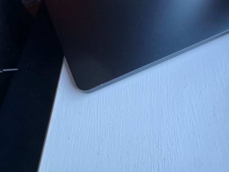 Apple MacBook Air M2 8-Core 15” 2023 with box