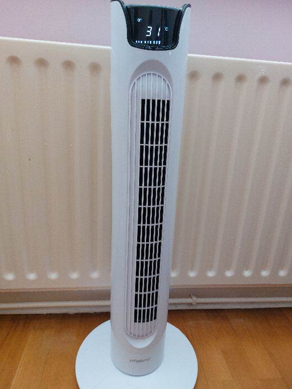 Brand new 3 speed remote control large fan