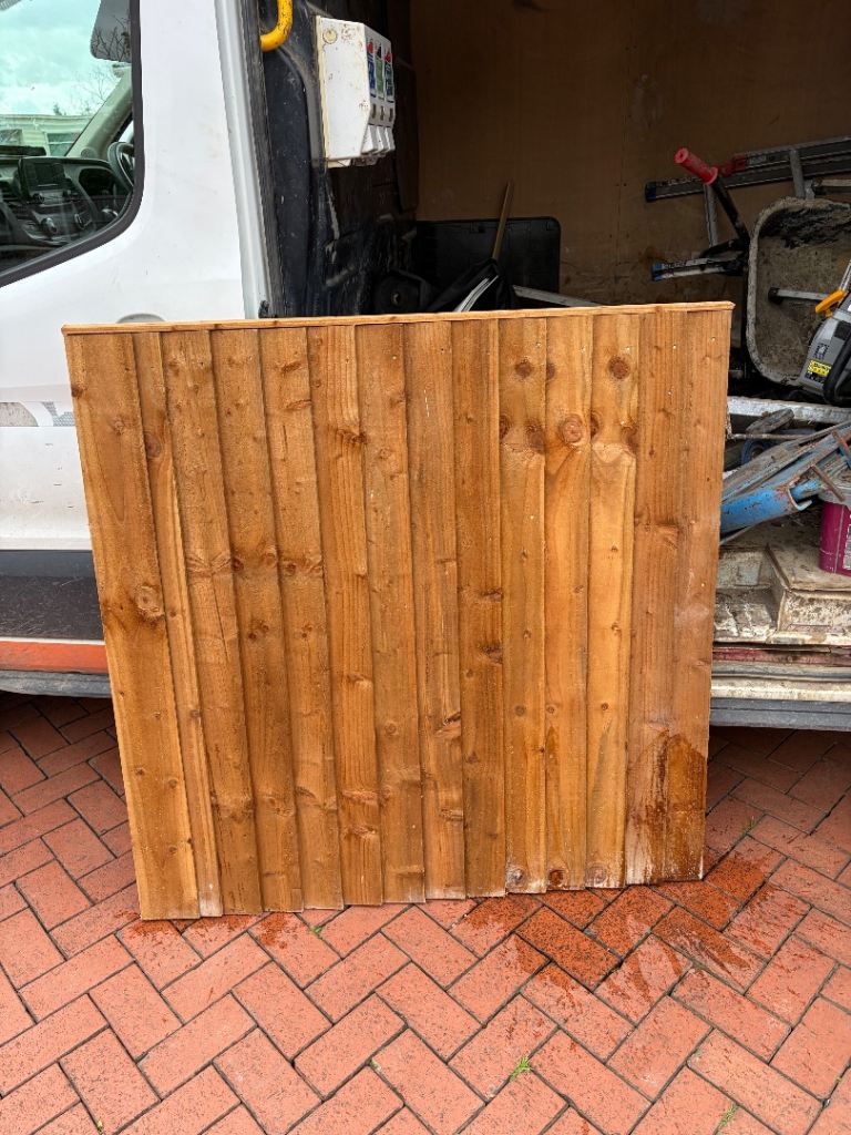 Gate