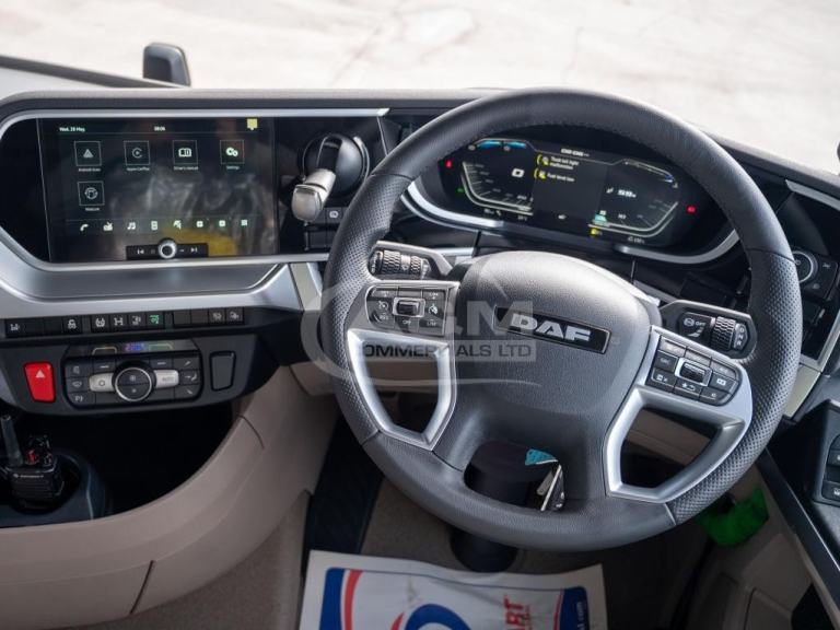 2025 DAF XG 530 6X2 26T CHASSIS CAB