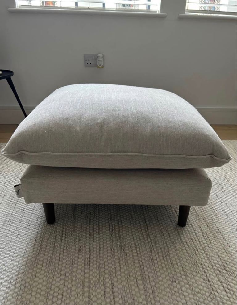 Loaf slow riser footstool