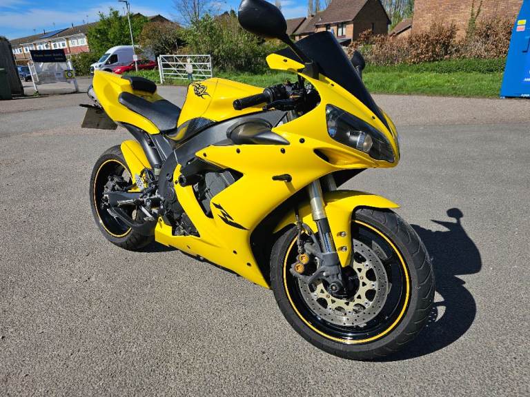 Yamaha r1 2004 5vy