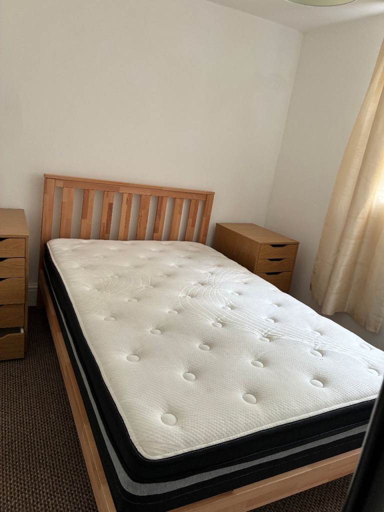 Studio bedsit own kithcen furnished Bearwood £498pm inc c tx and water - £354 deposit