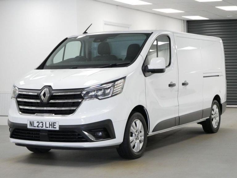2023 RENAULT TRAFIC 30 2.0 BLUEDCI 150 BHP LL LONG SPORT NAV