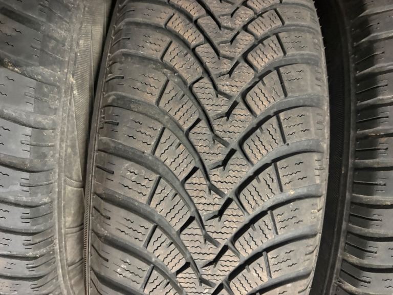 Skoda Alloy wheels with winter tyres 