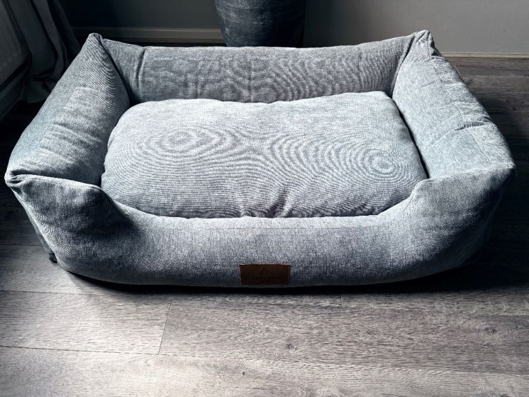 BAKER AND BRAY THE ULTIMATE ECO FRIENDLY ORTHOPAEDIC LUXURY DOG BED STONE GREY
