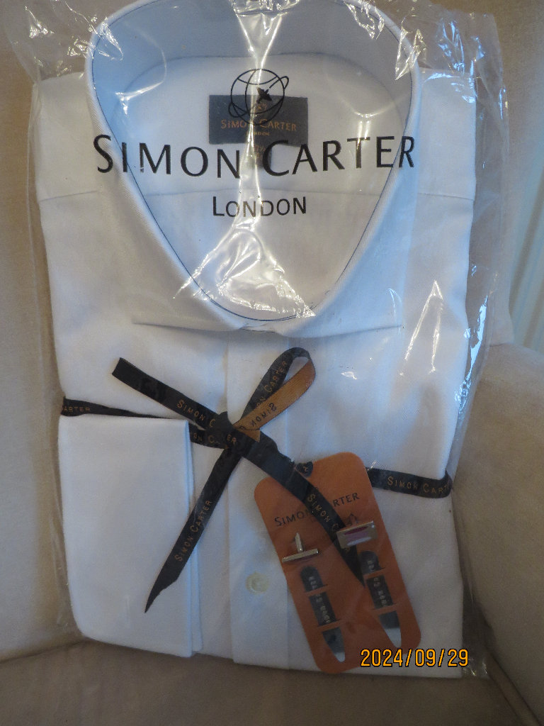 Men's New White shirt neck 17 and half size from House of Fraser