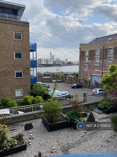 2 bedroom flat in Scotia Building, London, E1W (2 bed) (#2755832)