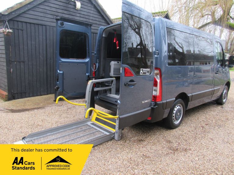 2.3 DCi SL28 BUSINESS MANUAL FWD SWB 125 PS [Email address removed. Click Email button to contact...