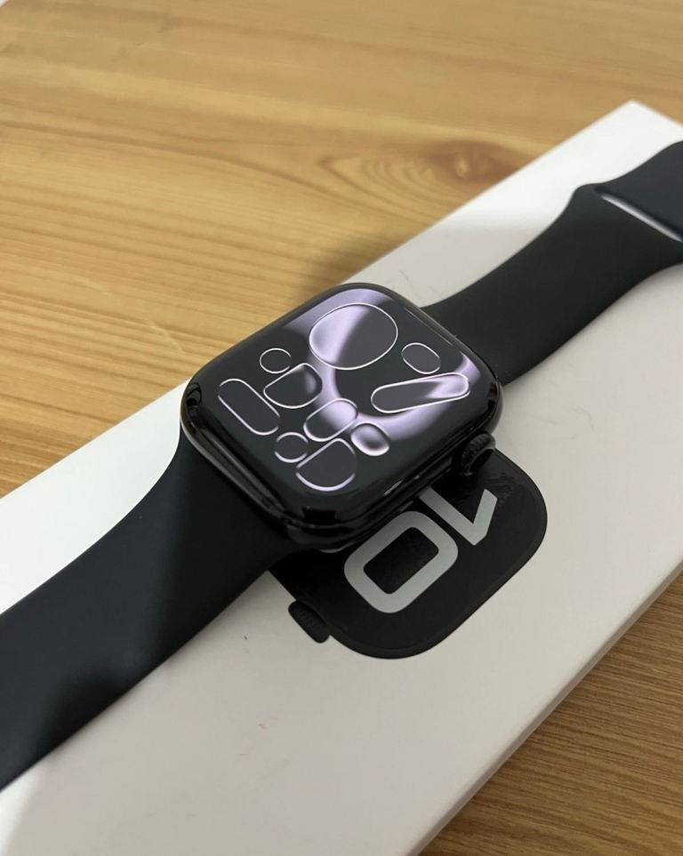 Apple Watch series 10 46mm excellent condition 