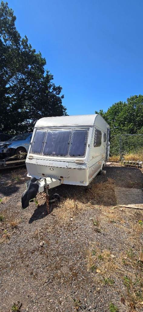 Abbey piper 14-4l caravan