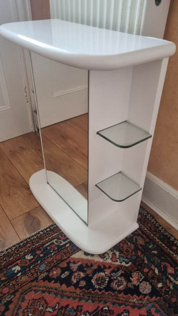 Free bathroom cabinet