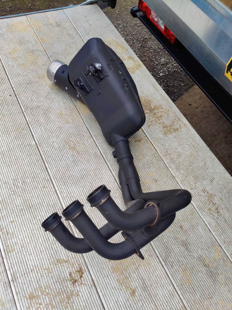 Yamaha XSR900 (2020) Exhaust – Full Header and Back Box (Stock / Black)