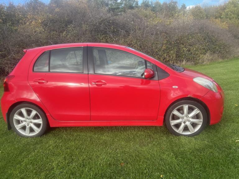 image for TOYOTA YARIS 1.8 VVT-i SR Red Manual Petrol 2008