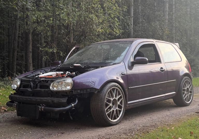 Volkswagen, GOLF, Hatchback, 2003, Manual, 1390 (cc), 3 doors