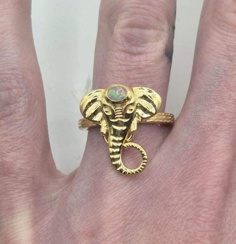 NEW 925 silver, gold plated & Ethiopian opal elephant head ring