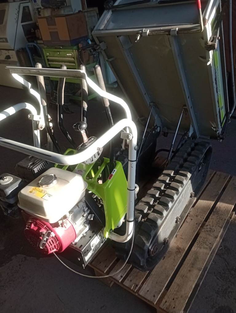 Grillo tracked manual tip dumper 