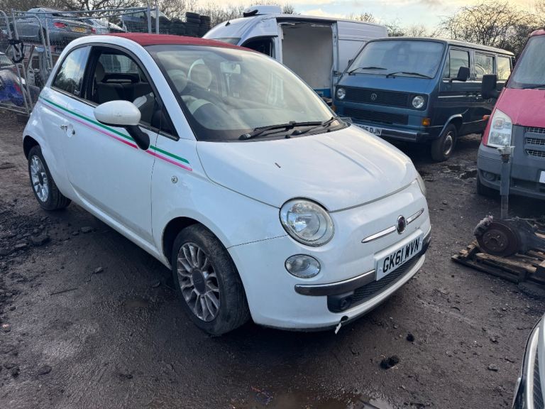 Fiat 500 1.2 automatic 2011 white convertible BREAKING FOR PARTS