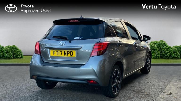 2017 Toyota Yaris 1.33 VVT-i Design 5dr Petrol Hatchback Hatchback Petrol Manual