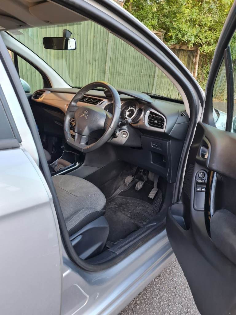 Citroen, C3, Hatchback, 2016, Manual, 1199 (cc), 5 doors