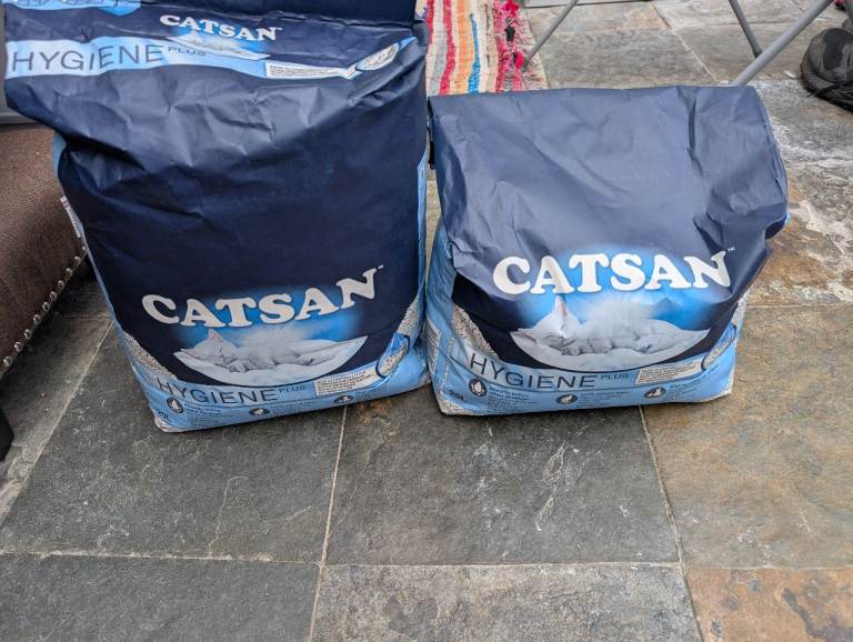 A bag and a half of catsan 20 litre bags