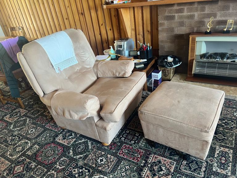 3 piece suite - FREE TO COLLECT 