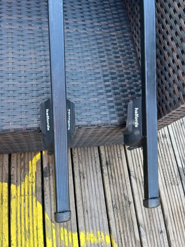 Roof bars