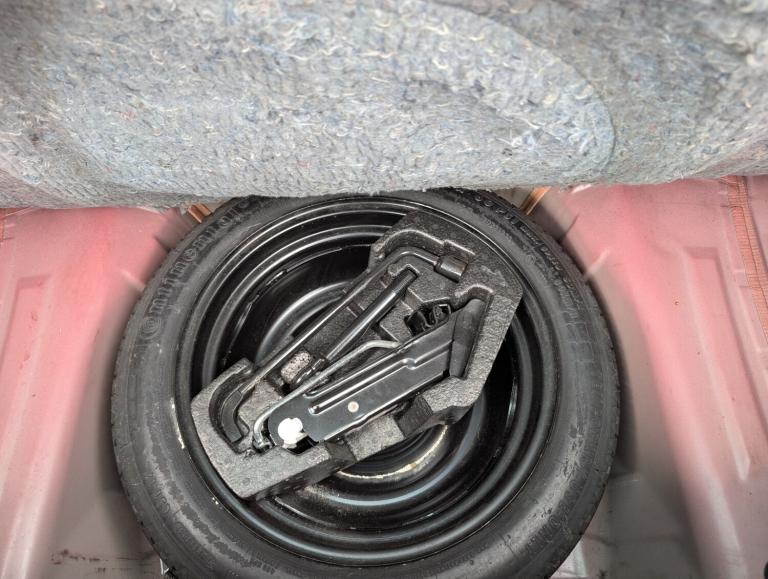 2017 Citroen C1 1.0 VTi Feel 5dr Red Hatchback Manual  HATCHBACK Petrol Manual