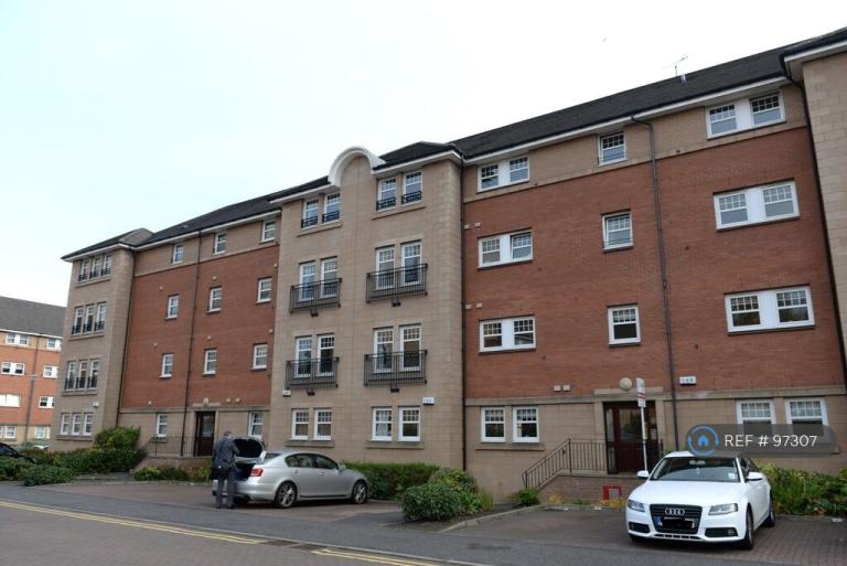 3 bedroom flat in Newlands, Glasgow, G43 (3 bed) (#97307)
