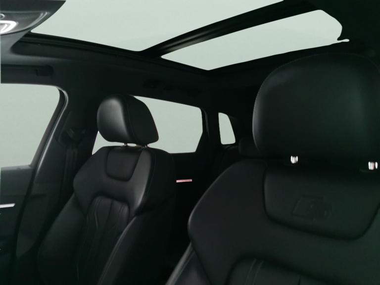 2021 Audi e-tron 300kW 55 Quattro 95kWh Black Edition 5dr Auto ESTATE ELECTRIC Automatic