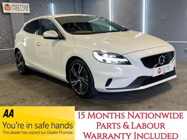 Volvo V40 2.0 T2 R-Design Pro Euro 6 (s/s)