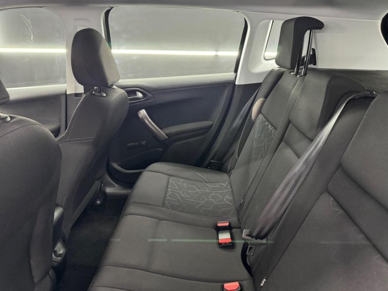 2016 Peugeot 2008 1.6 BlueHDi 100 Active 5dr [Non Start Stop] HATCHBACK DIESEL Manual