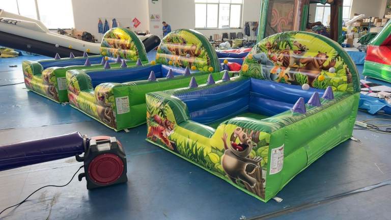Inflatable Jungle Ball Pool with Air Jugglers