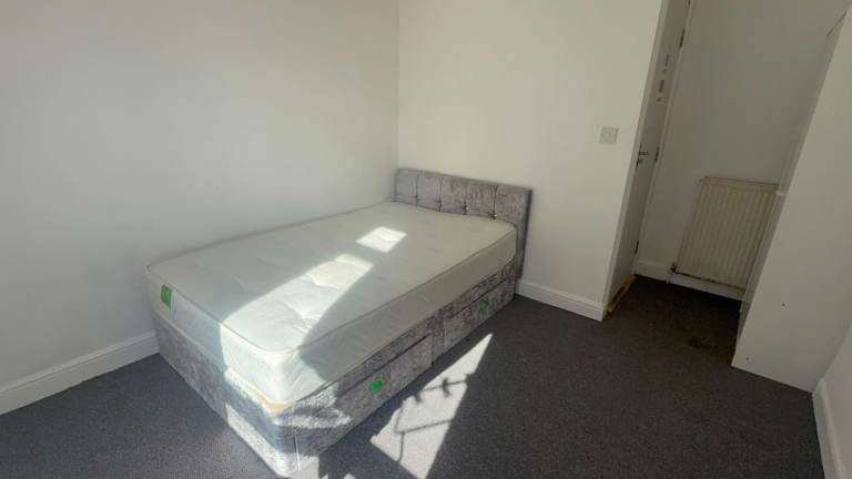 UC/PIP/ESA - Room to rent in friendly house - Everyone welcome to apply