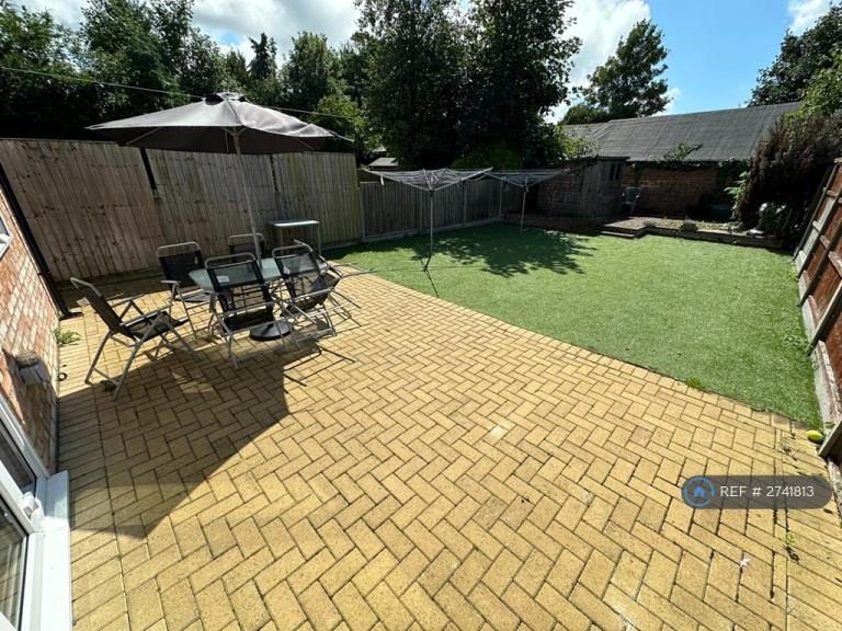 1 bedroom in Milton Road, Wallington, SM6 (#2741813)