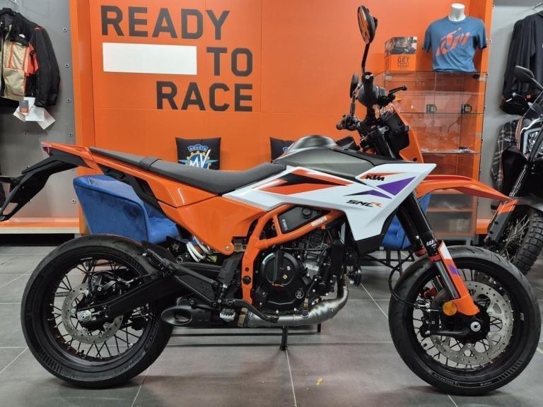 KTM 390 SMC-R NEW 2026 Model one only