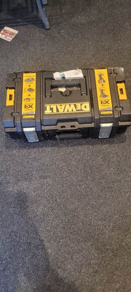 Dewalt box