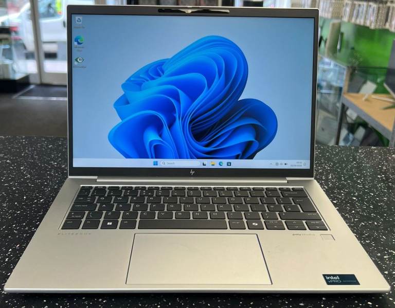 HP EliteBook 840 G11 Laptop Silver Intel Graphics Intel Core Ultra 